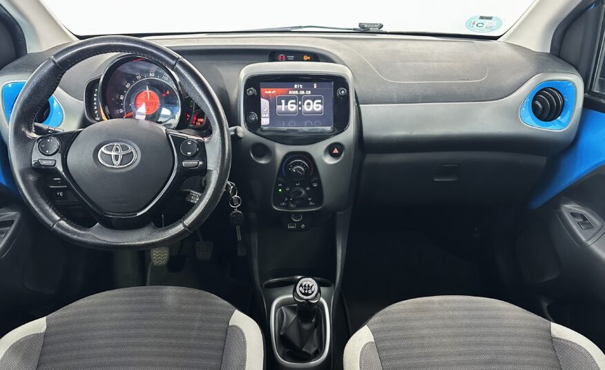 TOYOTA Aygo 1.0 70 xplay