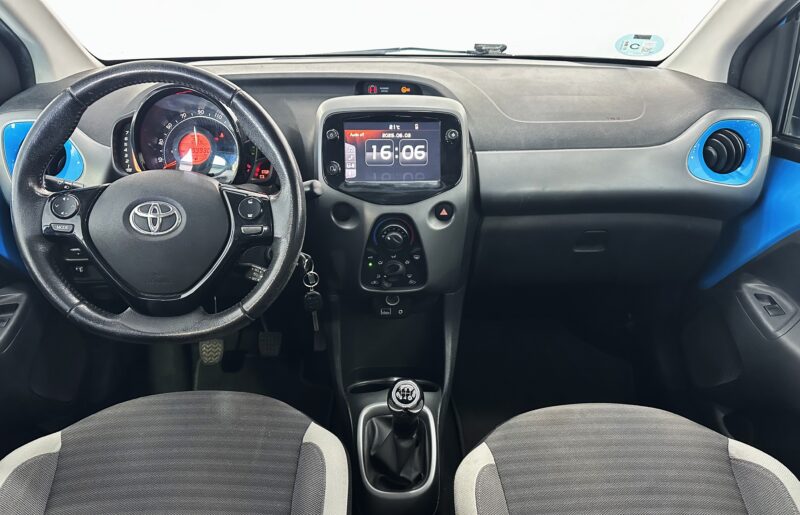 TOYOTA Aygo 1.0 70 xplay