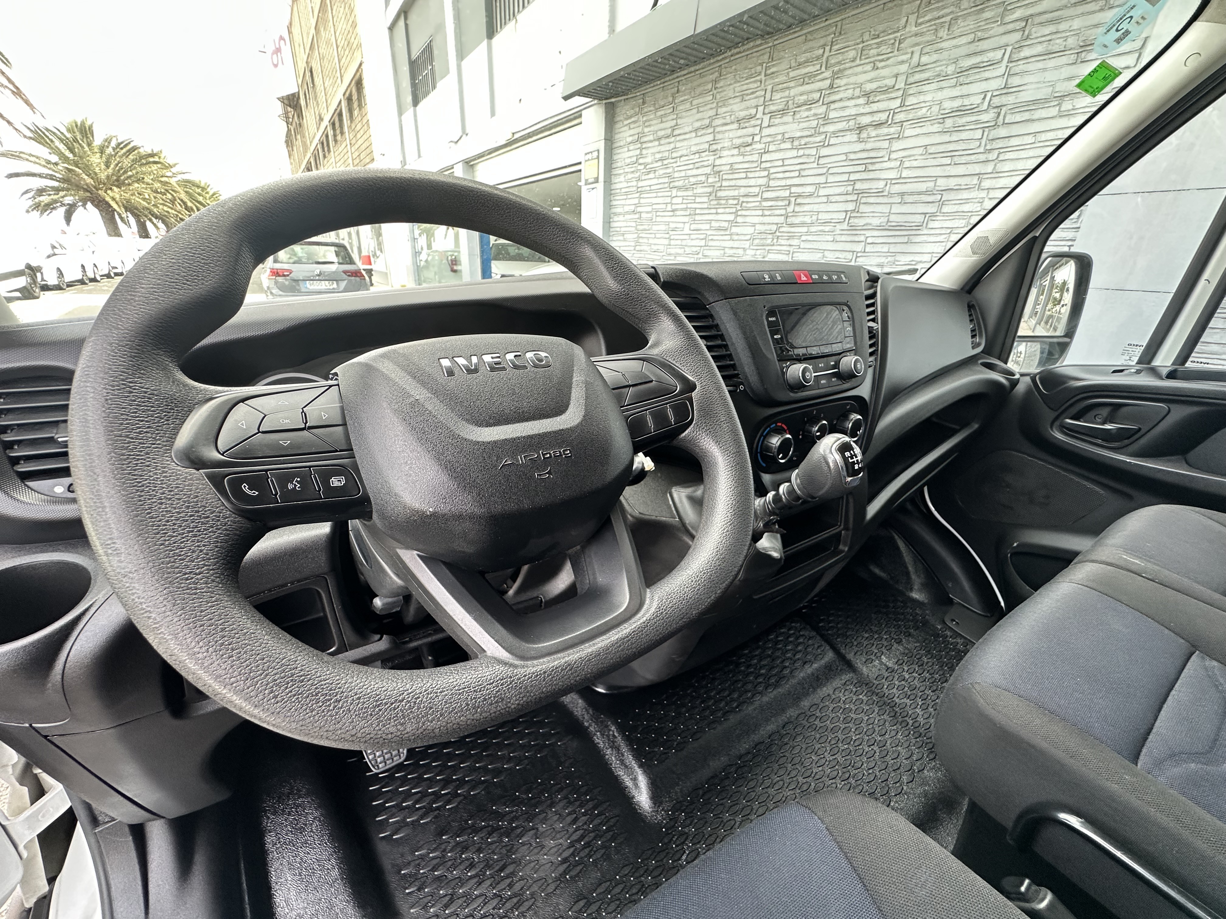 IVECO Daily 2.3 TD 35S 16 A8 V 3520LH2 12 M3