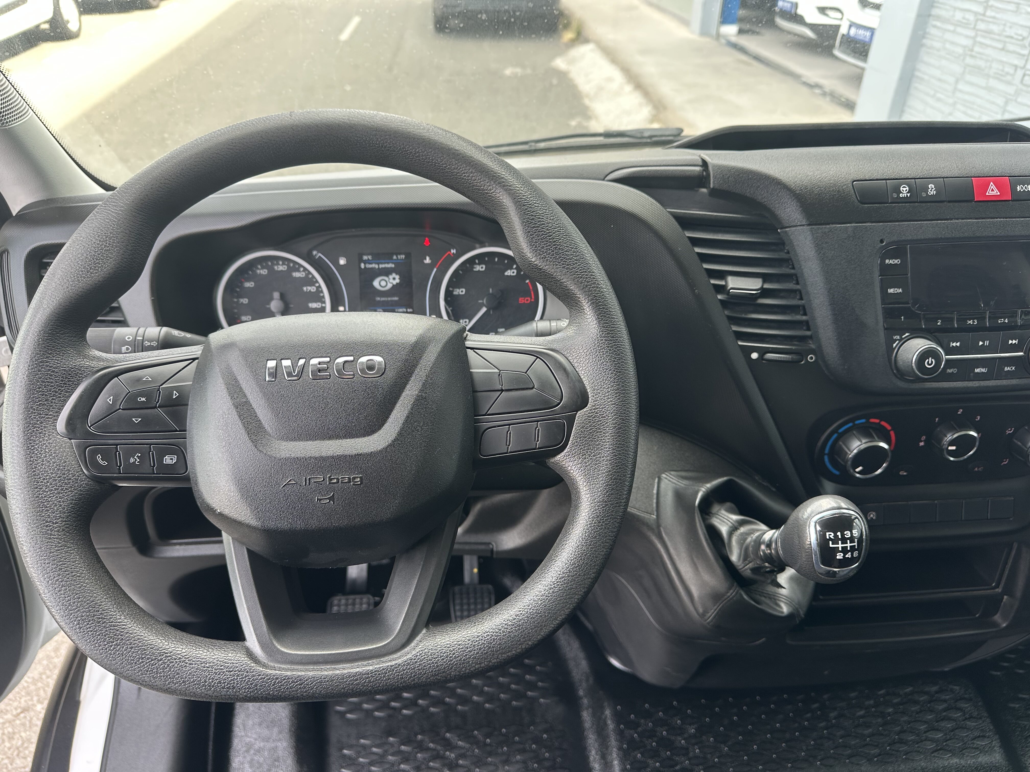 IVECO Daily 2.3 TD 35S 16 A8 V 3520LH2 12 M3