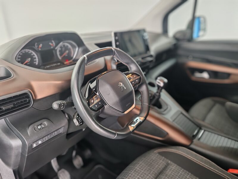 PEUGEOT Rifter GT Standard BlueHDi