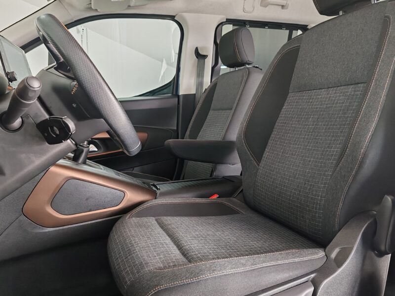 PEUGEOT Rifter GT Standard BlueHDi