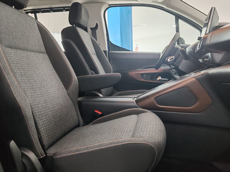 PEUGEOT Rifter GT Standard BlueHDi