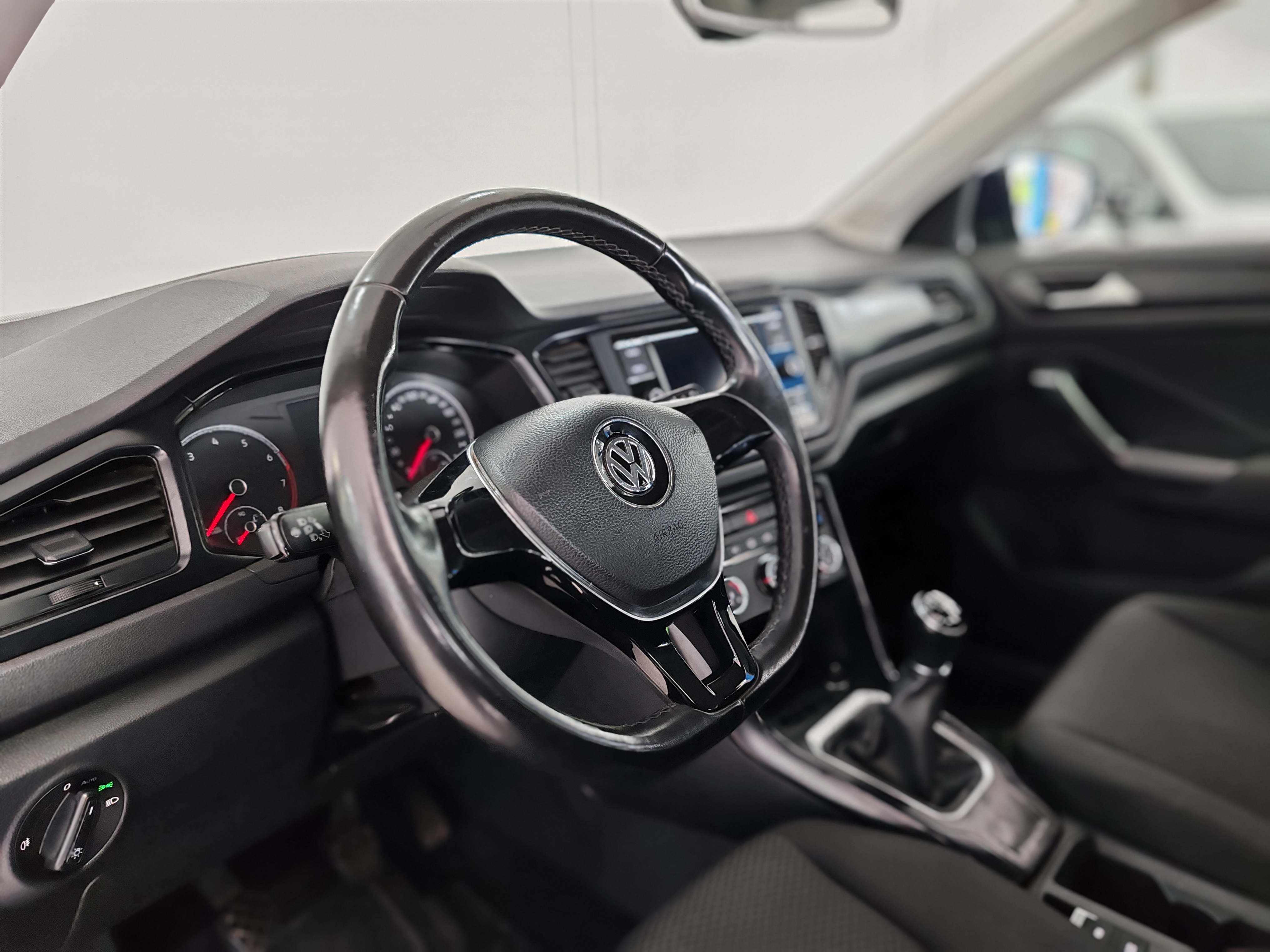 VOLKSWAGEN T-Roc Advance 1.0 TSI
