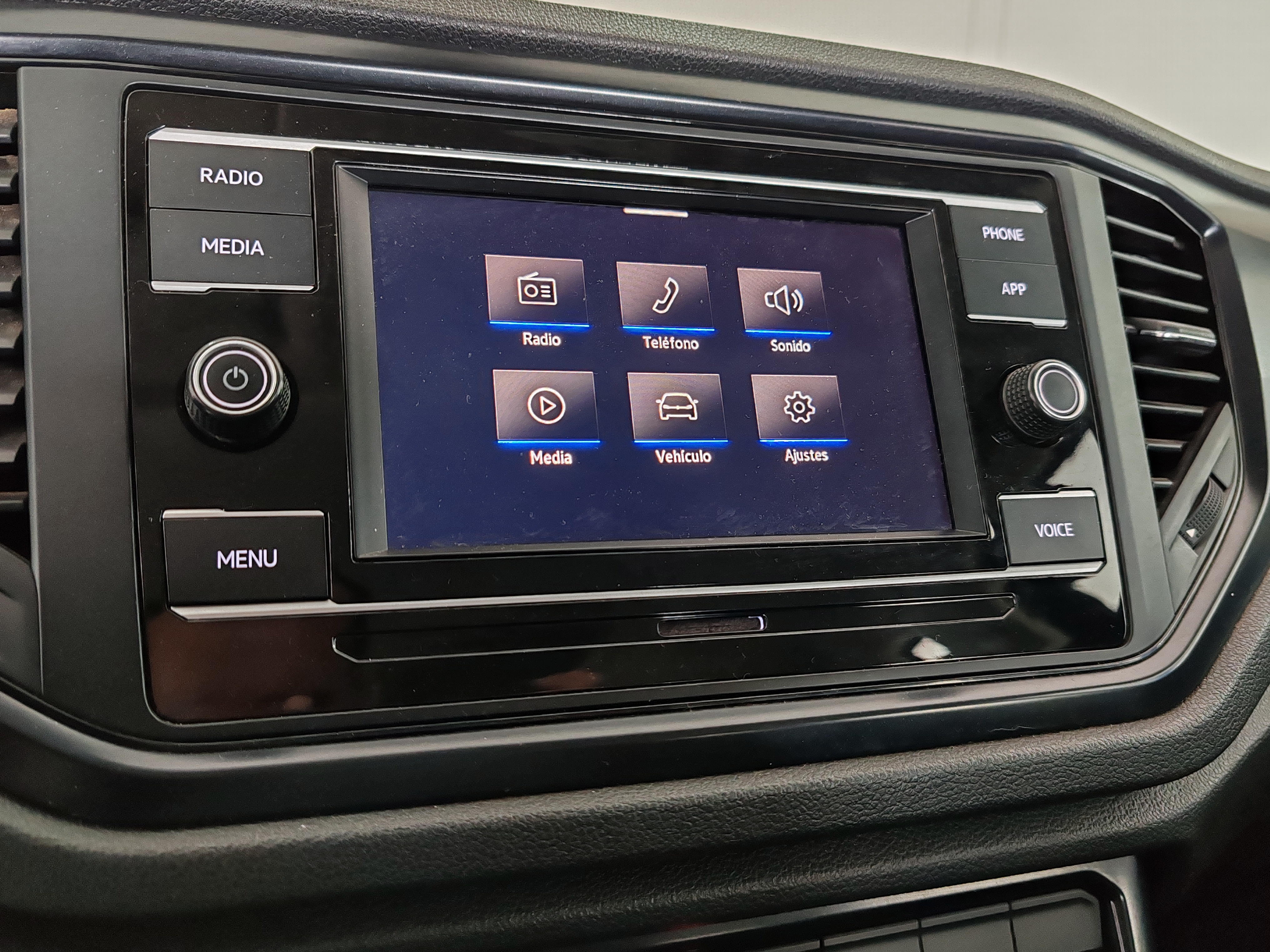 VOLKSWAGEN T-Roc Advance 1.0 TSI