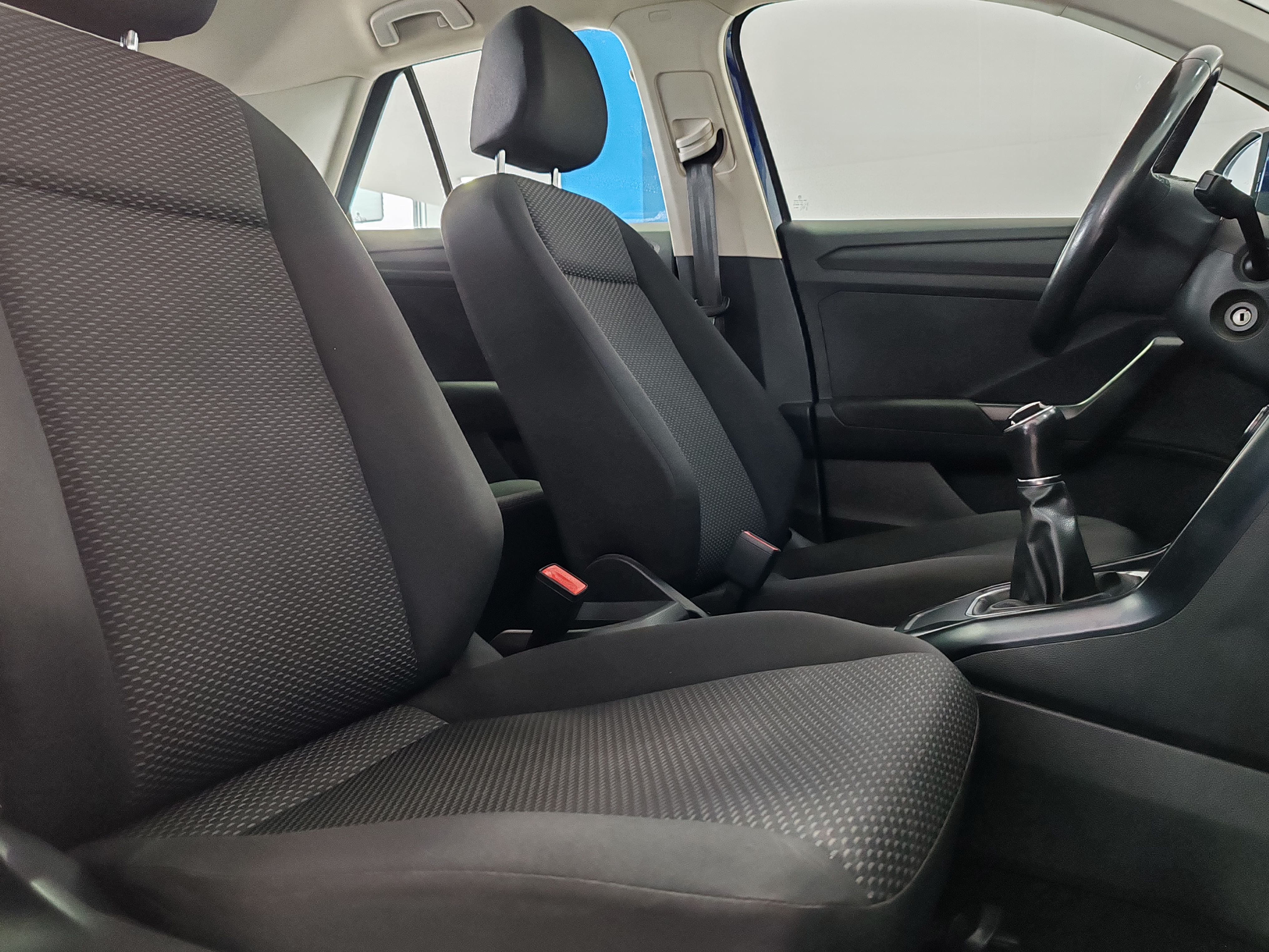 VOLKSWAGEN T-Roc Advance 1.0 TSI