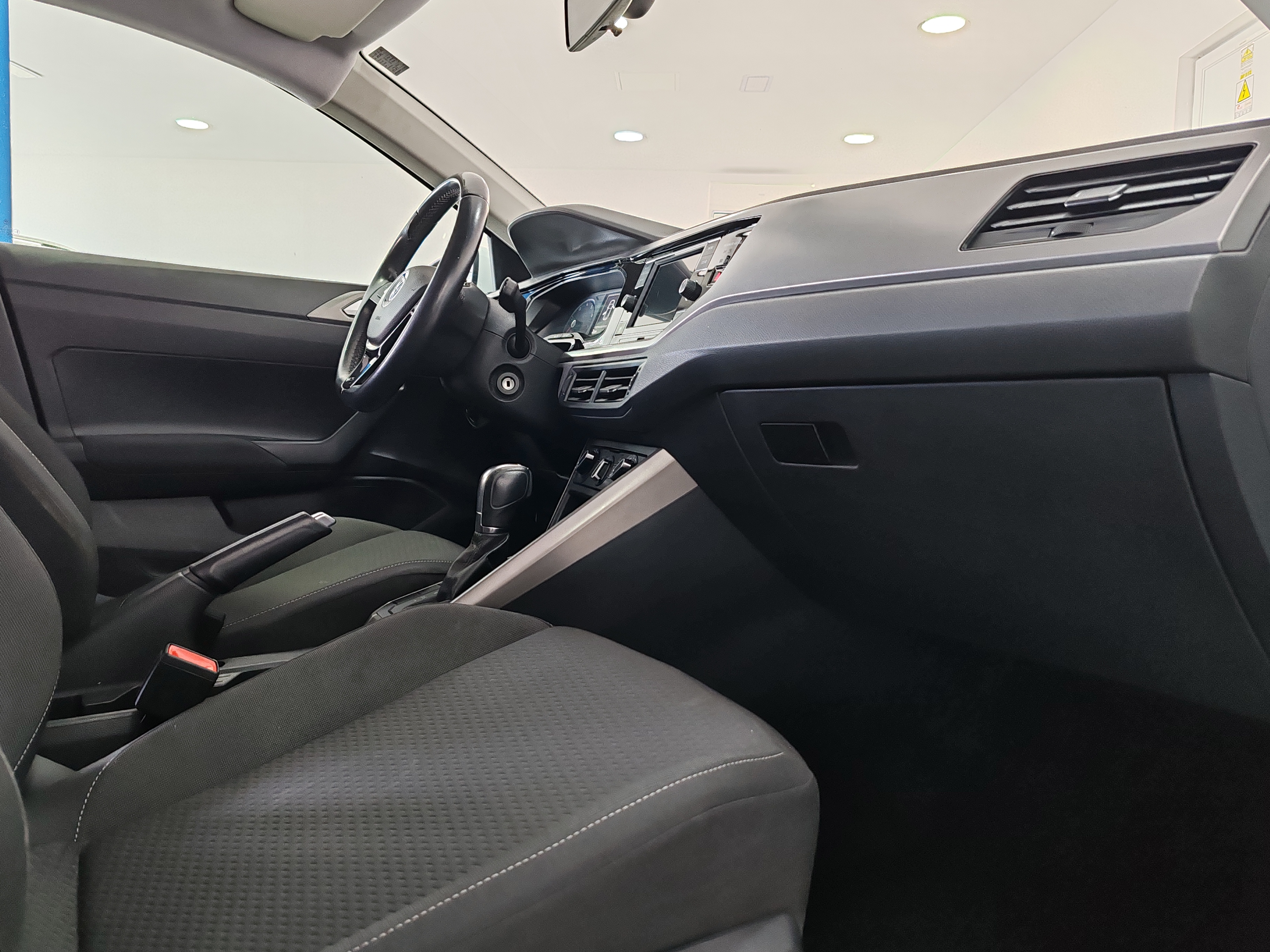 VOLKSWAGEN Polo Advance 1.0 TSI DSG