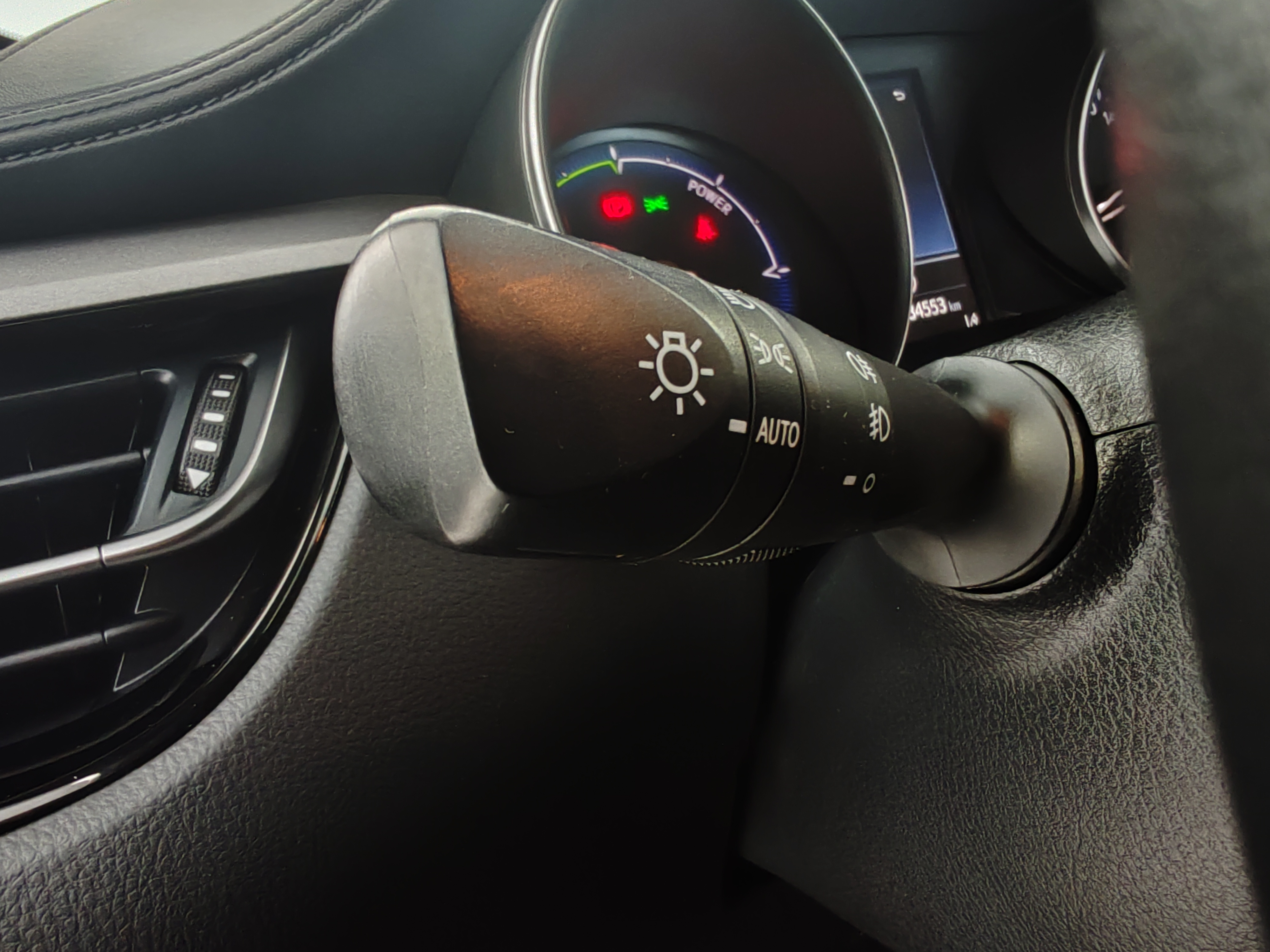 TOYOTA C-HR 1.8 125H Advance