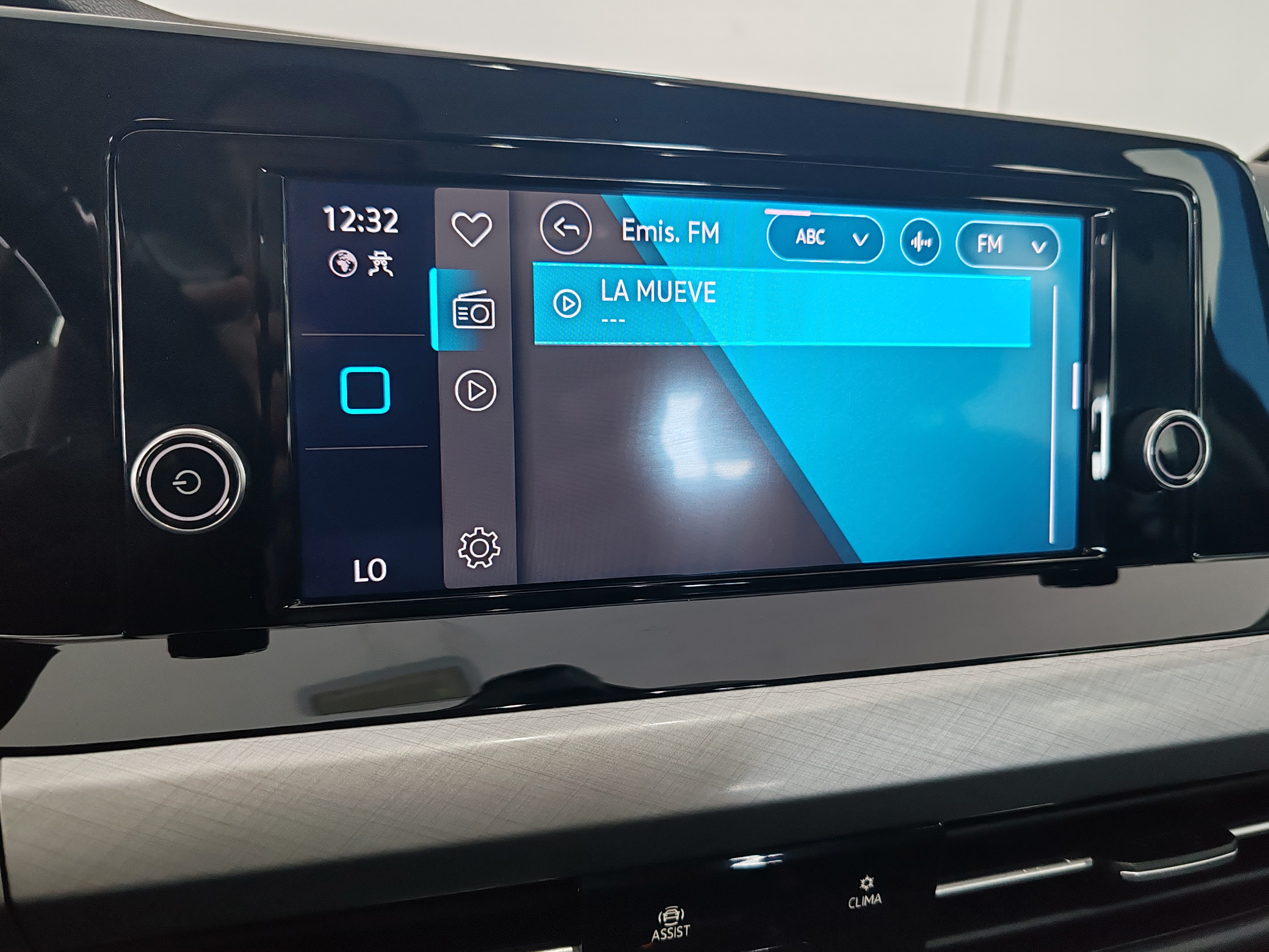 VOLKSWAGEN GOLF TSI