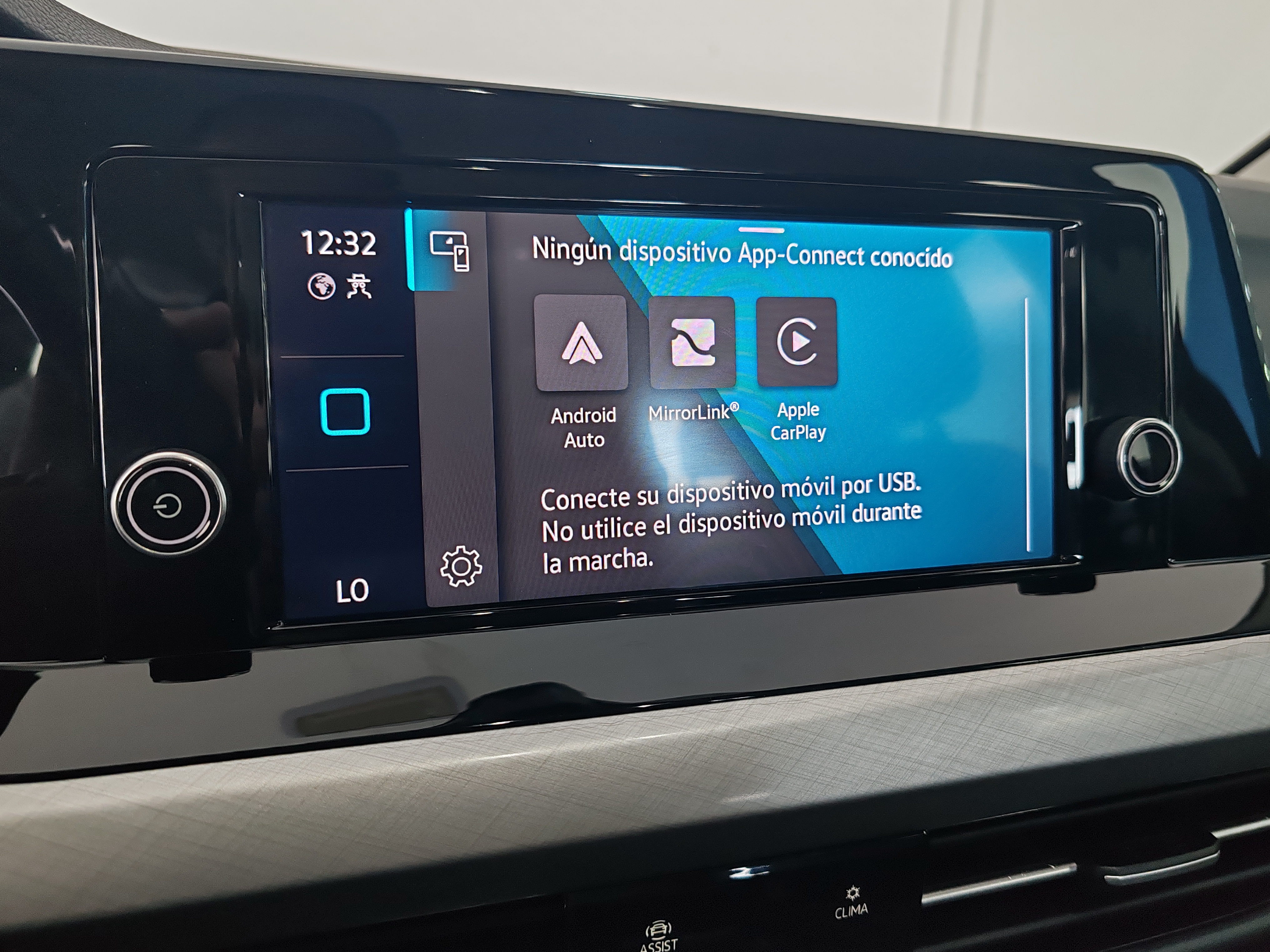 VOLKSWAGEN GOLF TSI