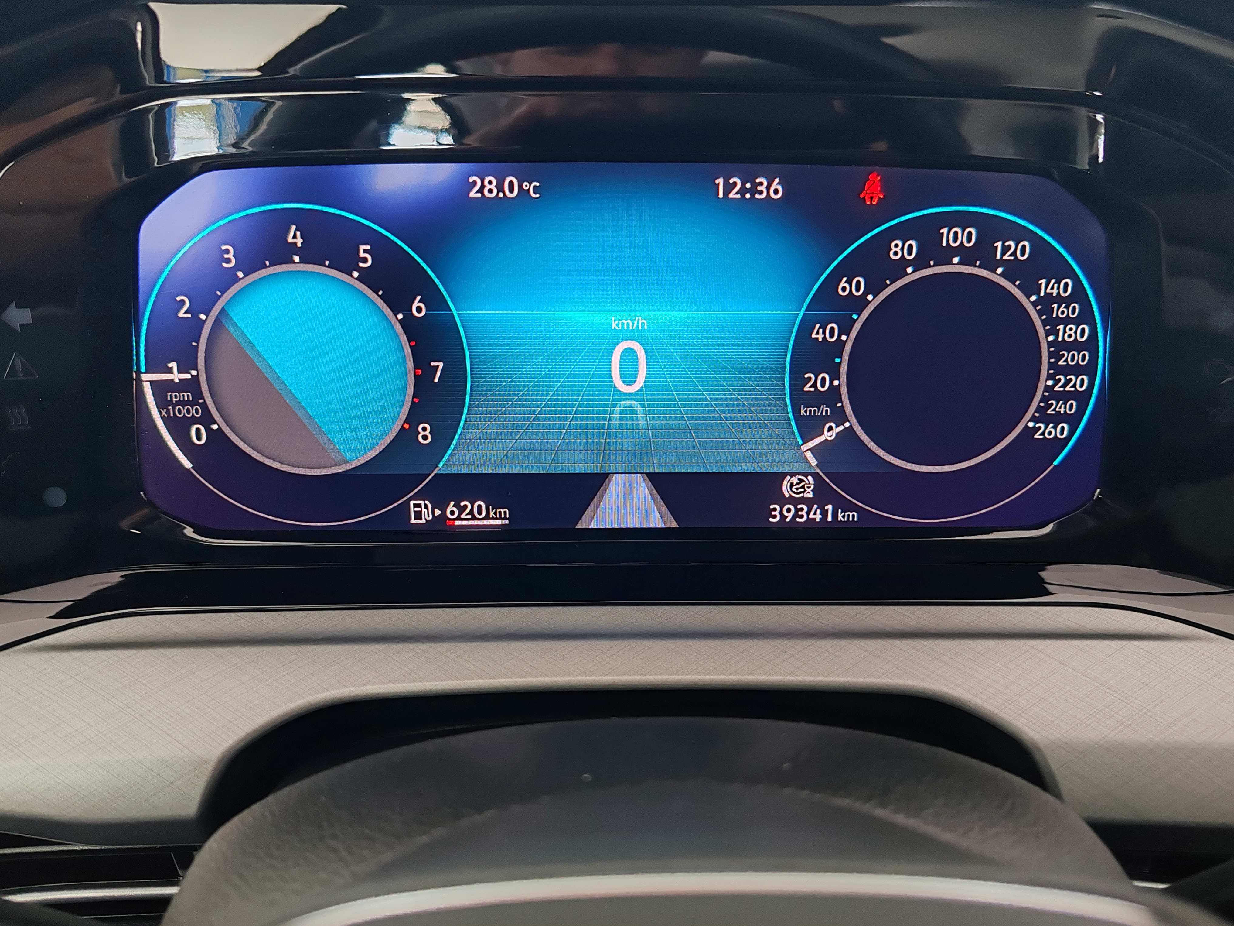 VOLKSWAGEN GOLF TSI