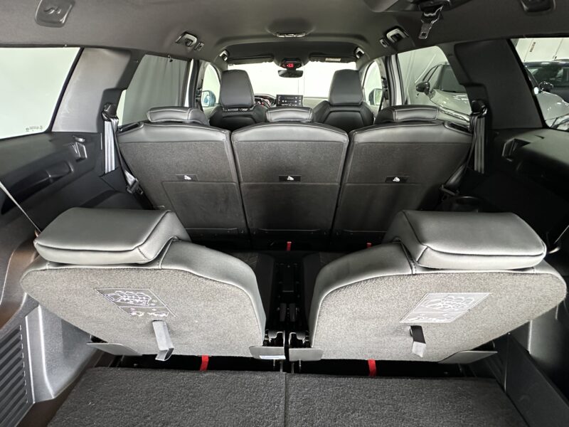 PEUGEOT 5008 1.5 BlueHDi SS GT EAT8