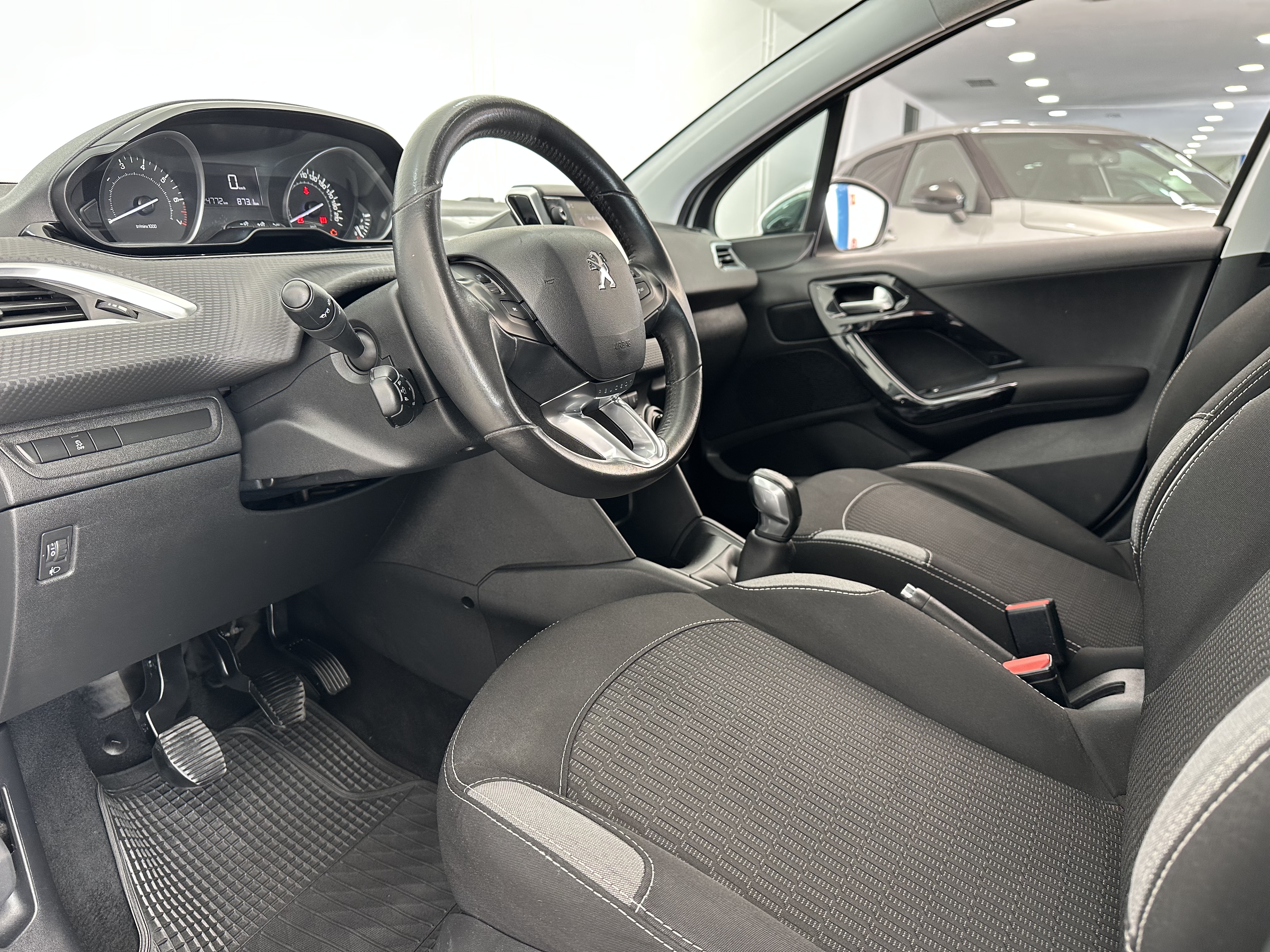 PEUGEOT 208 STYLE 1.2L PureTech