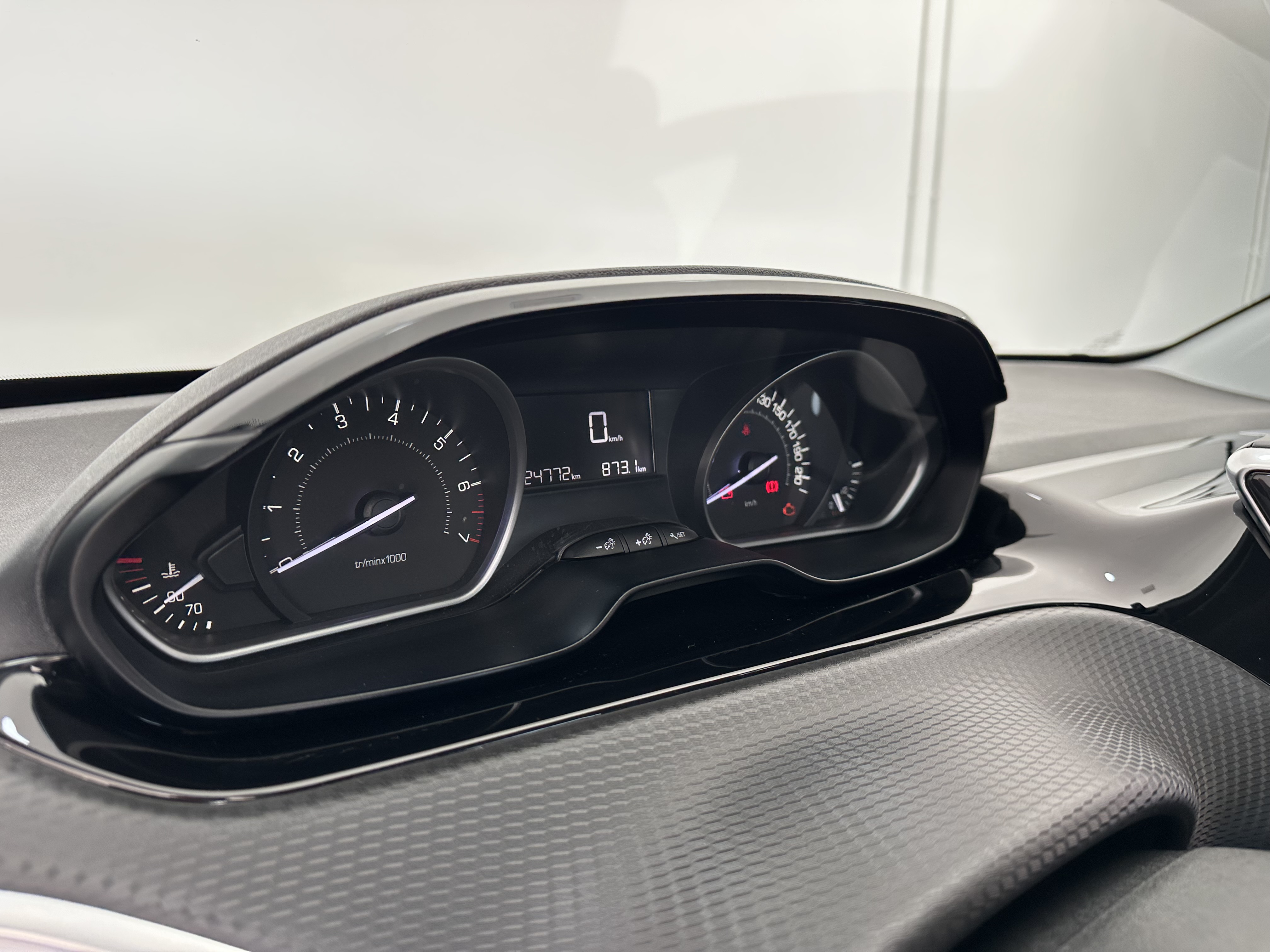 PEUGEOT 208 STYLE 1.2L PureTech