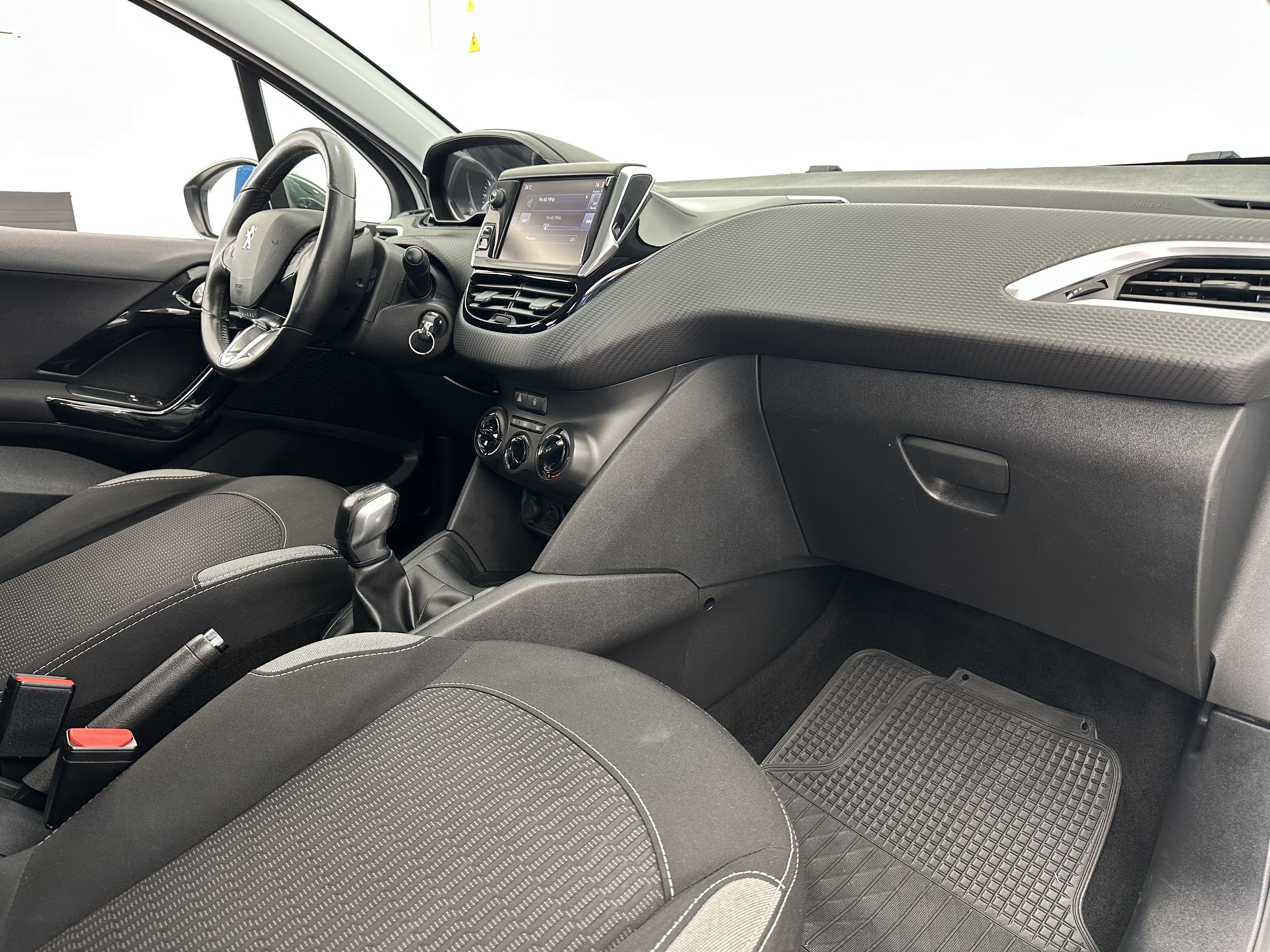 PEUGEOT 208 STYLE 1.2L PureTech