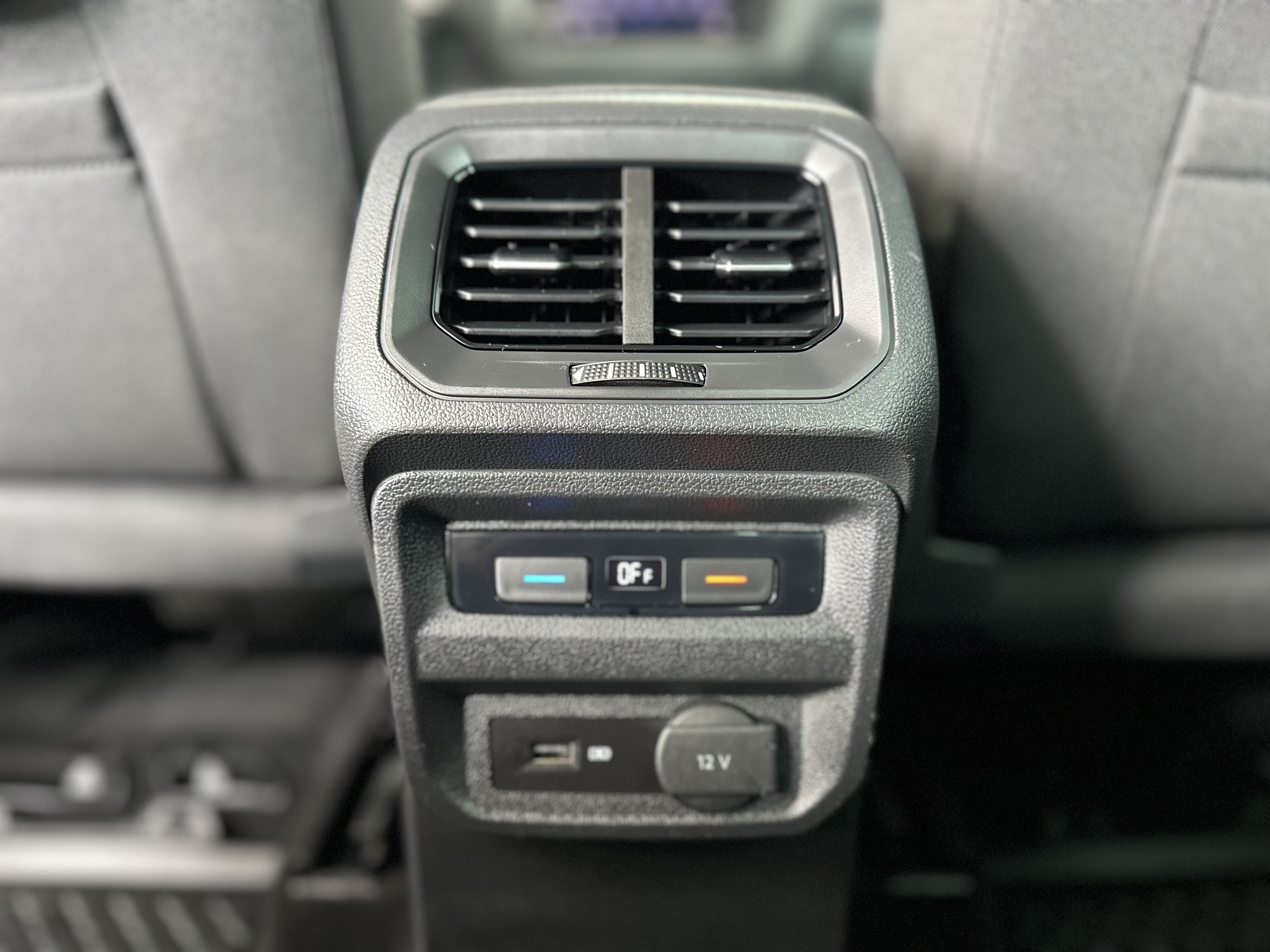 VOLKSWAGEN Tiguan RLine 2.0 TDI DSG