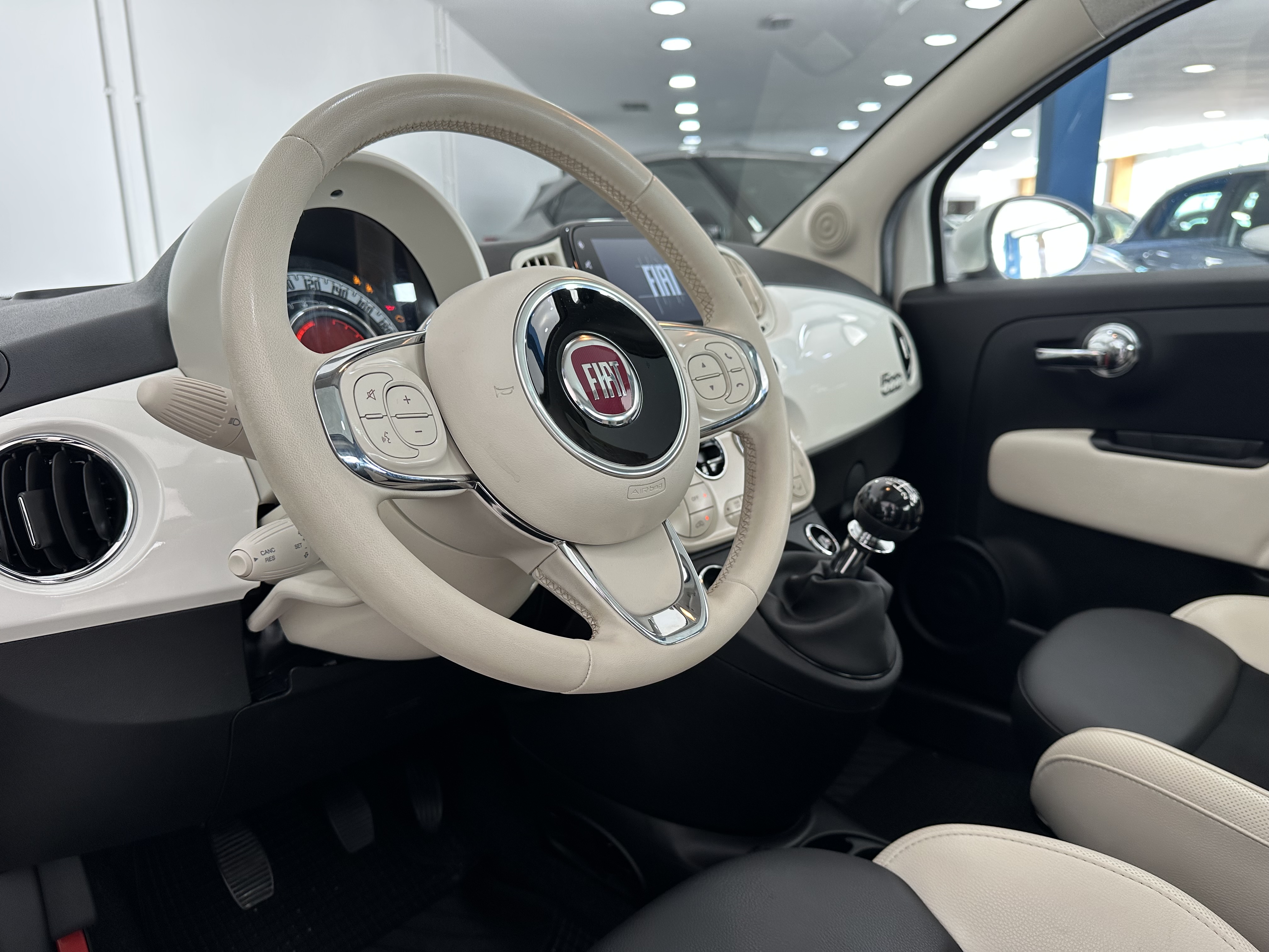 FIAT 500 Dolcevita Hybrid