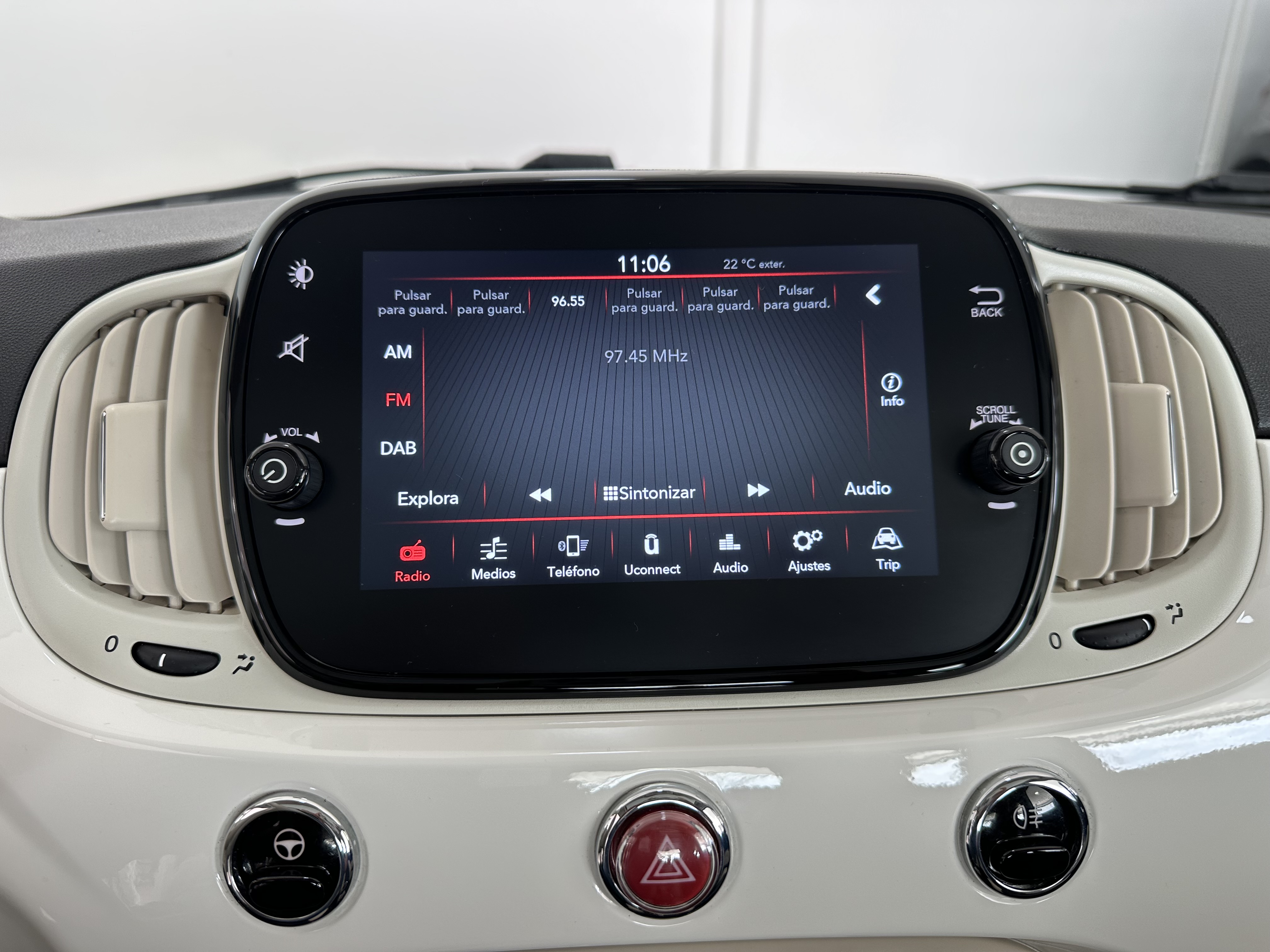 FIAT 500 Dolcevita Hybrid