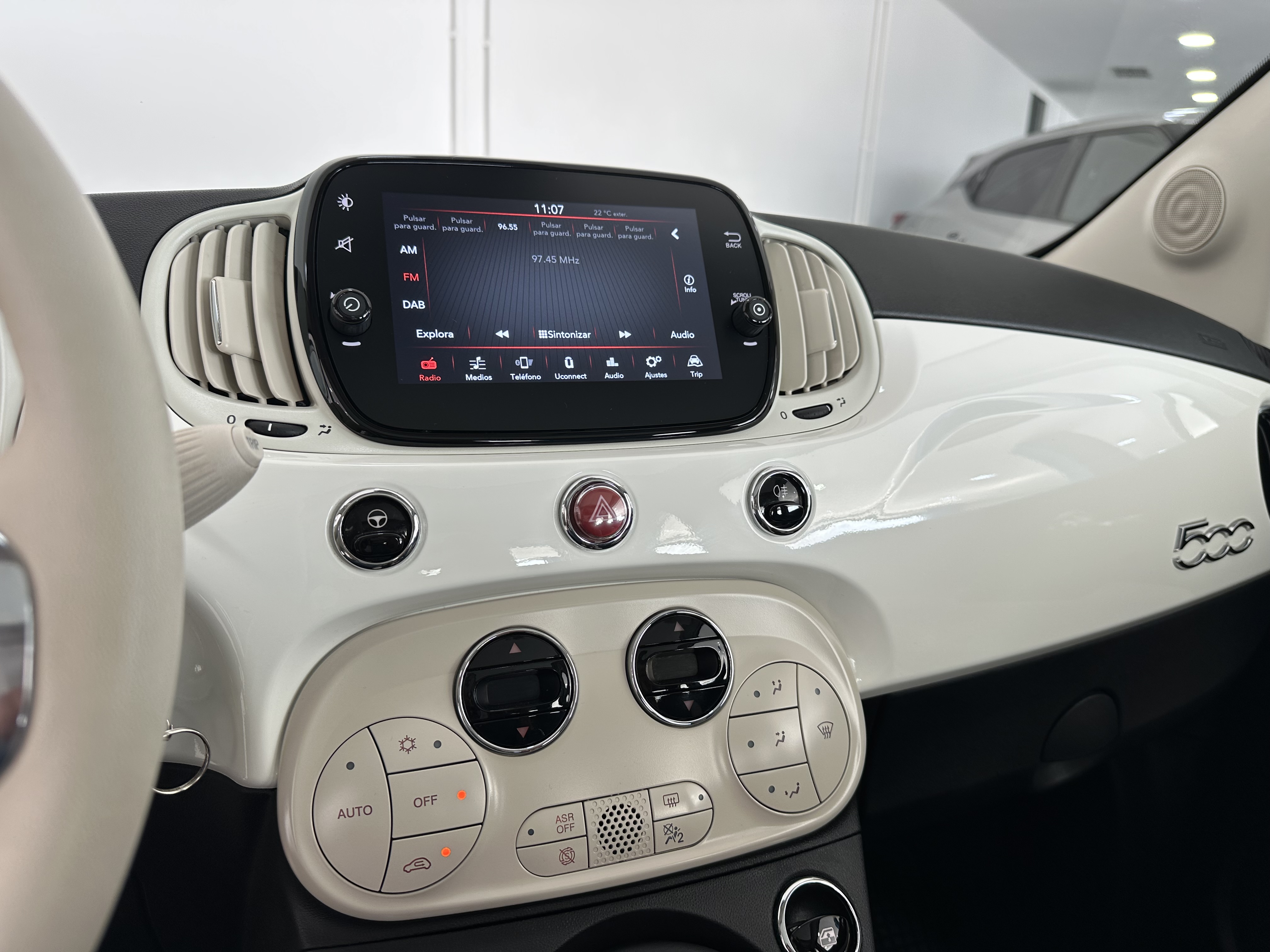 FIAT 500 Dolcevita Hybrid