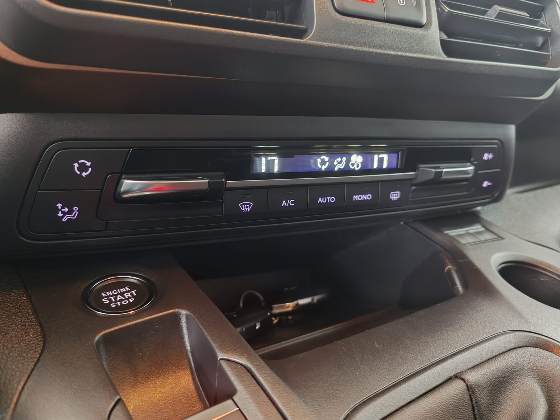 PEUGEOT Rifter Allure Standard BlueHDi