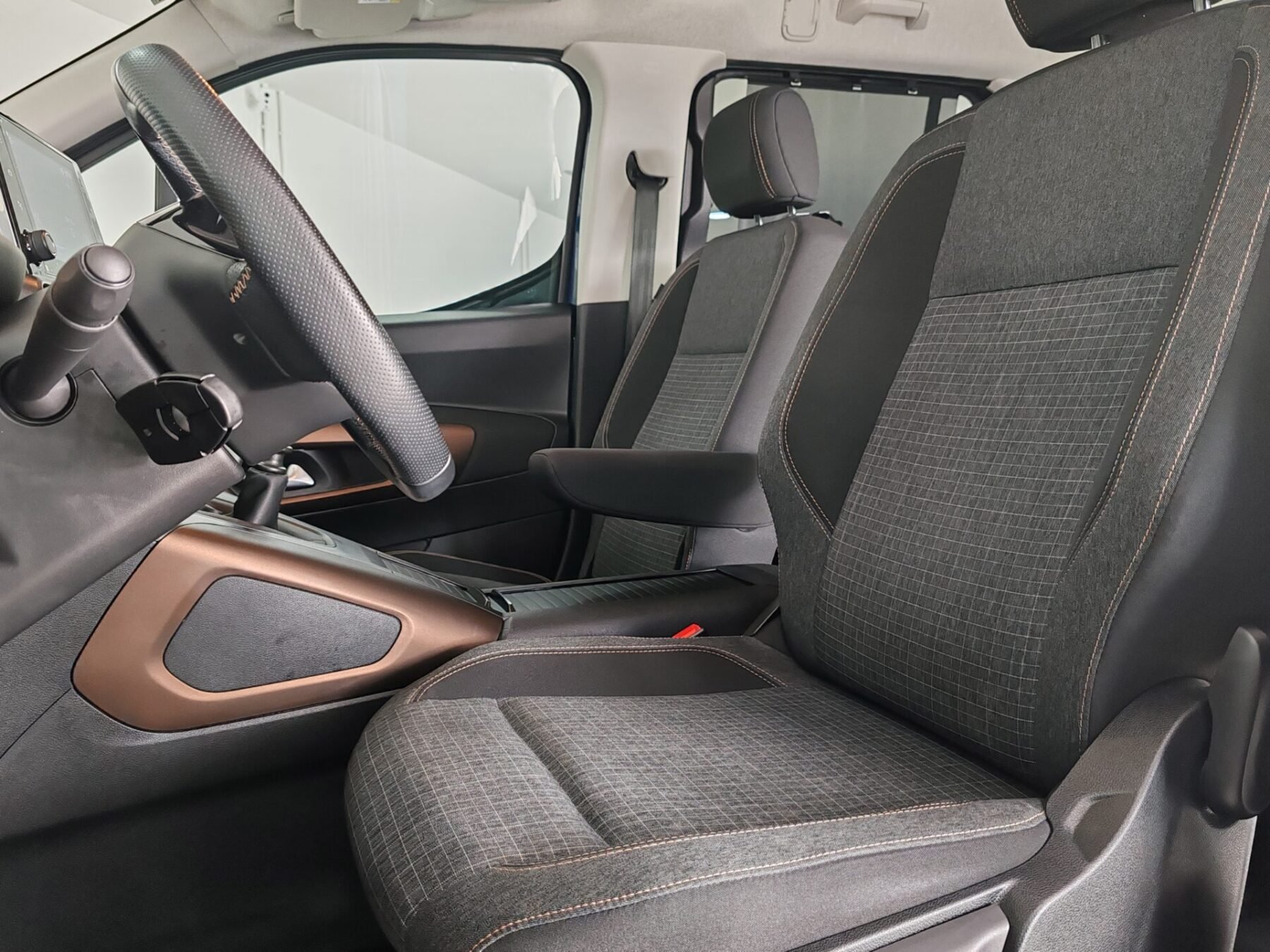 PEUGEOT Rifter Allure Standard BlueHDi