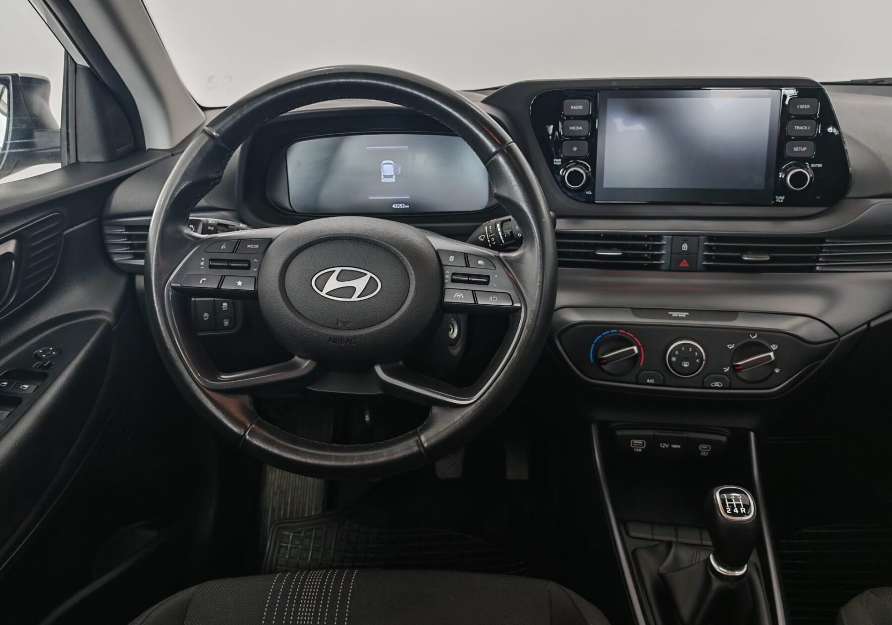 HYUNDAI i20  1.2 MPI Essence