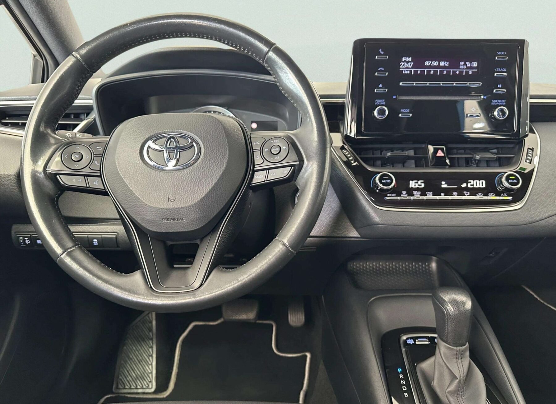 TOYOTA Corolla 1.8 125H ACTIVE ECVT