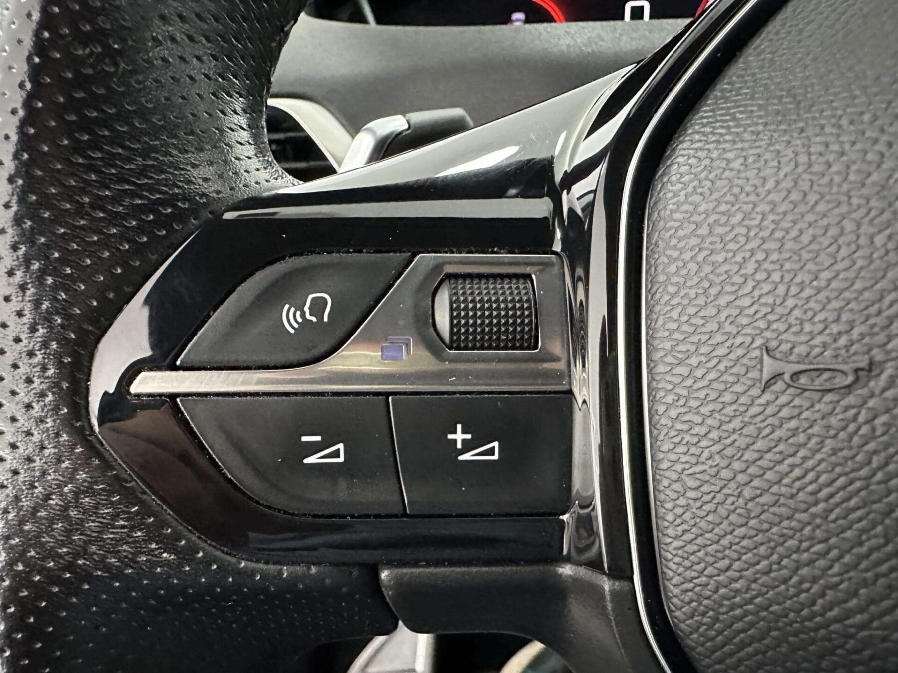 PEUGEOT 5008 1.5 BlueHDi SS GT EAT8