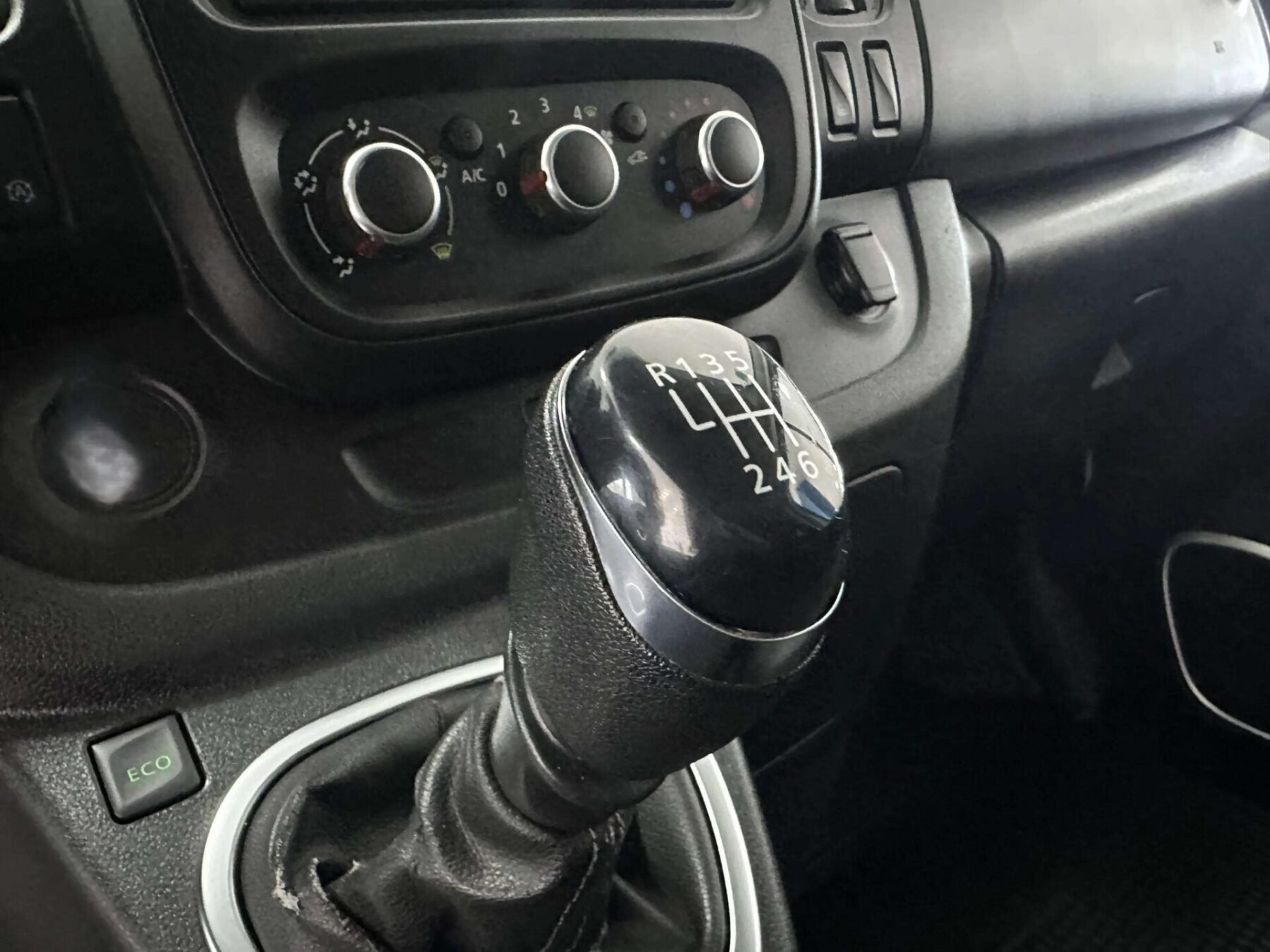 RENAULT Trafic Passenger Energy Blue dCi 