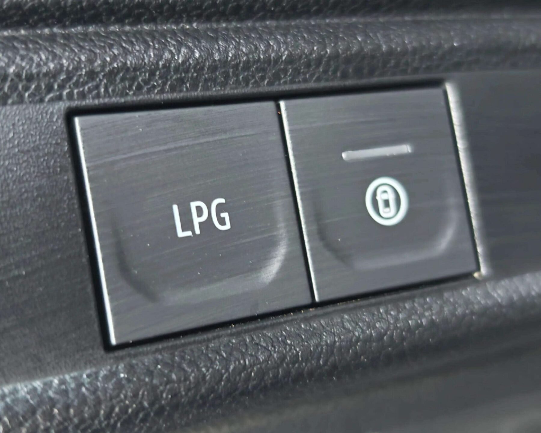 DACIA SANDERO  Expression ECOG