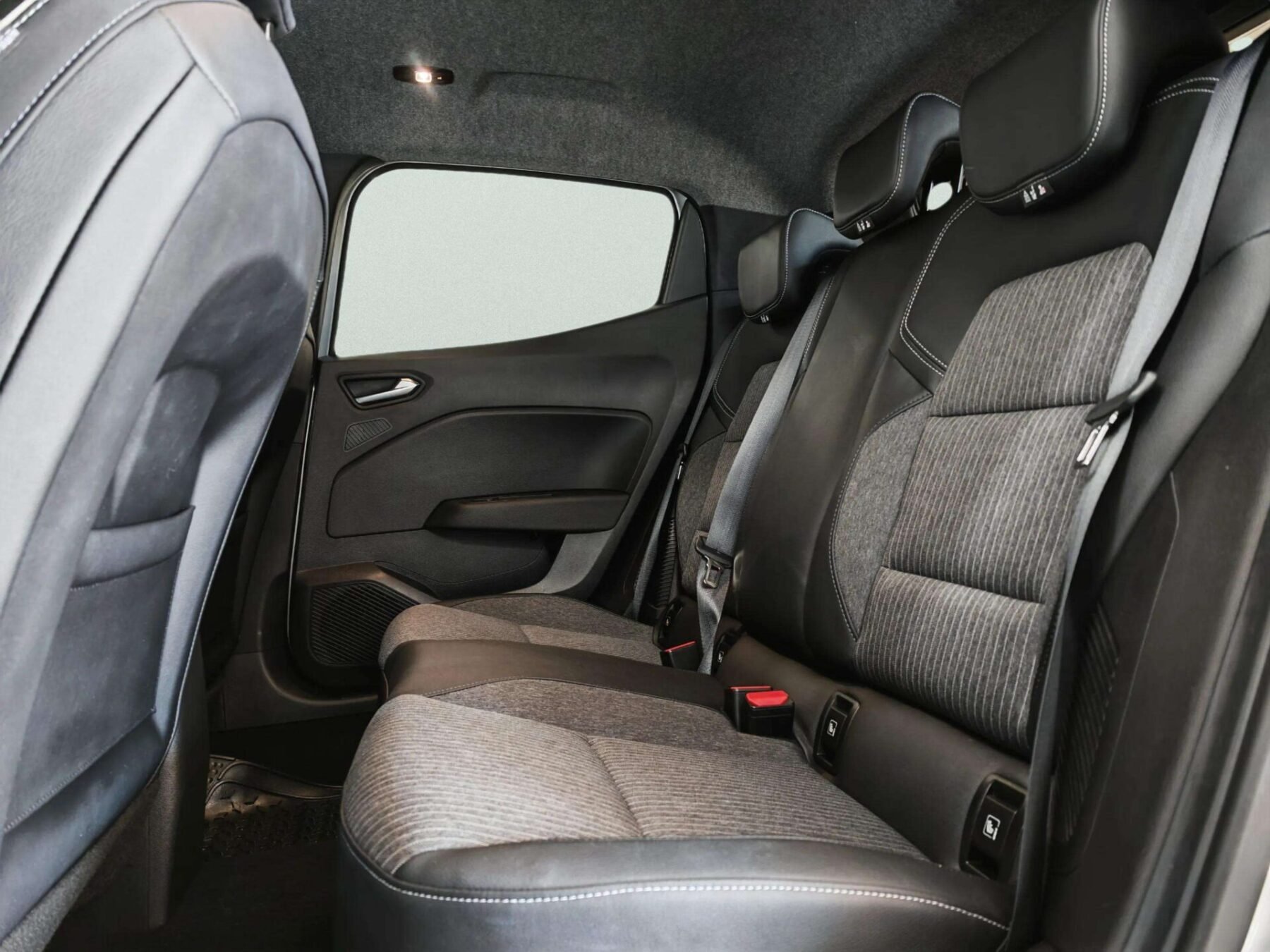 RENAULT Clio Techno ETech Hibrido