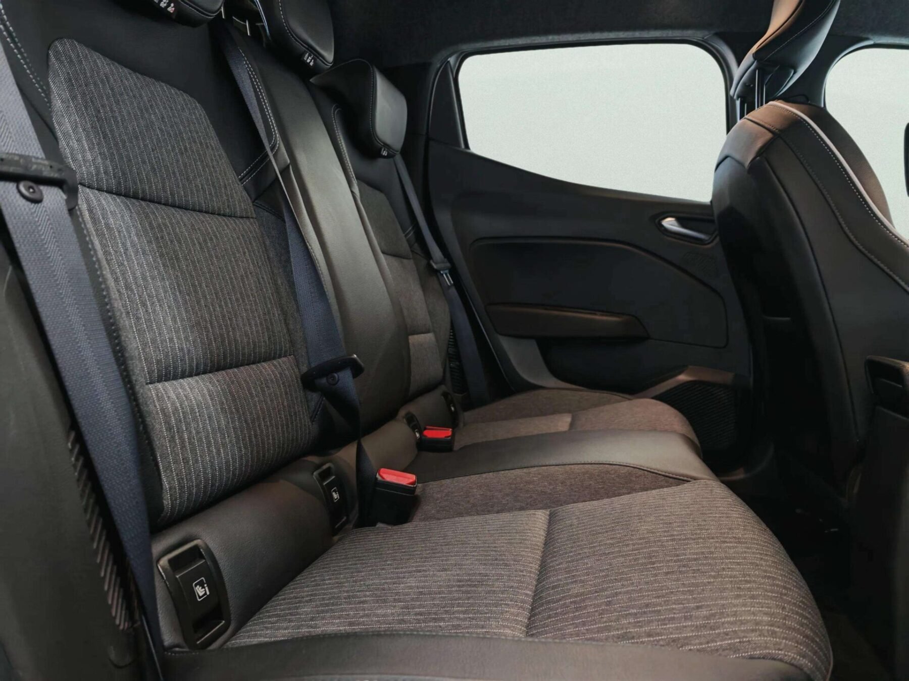RENAULT Clio Techno ETech Hibrido