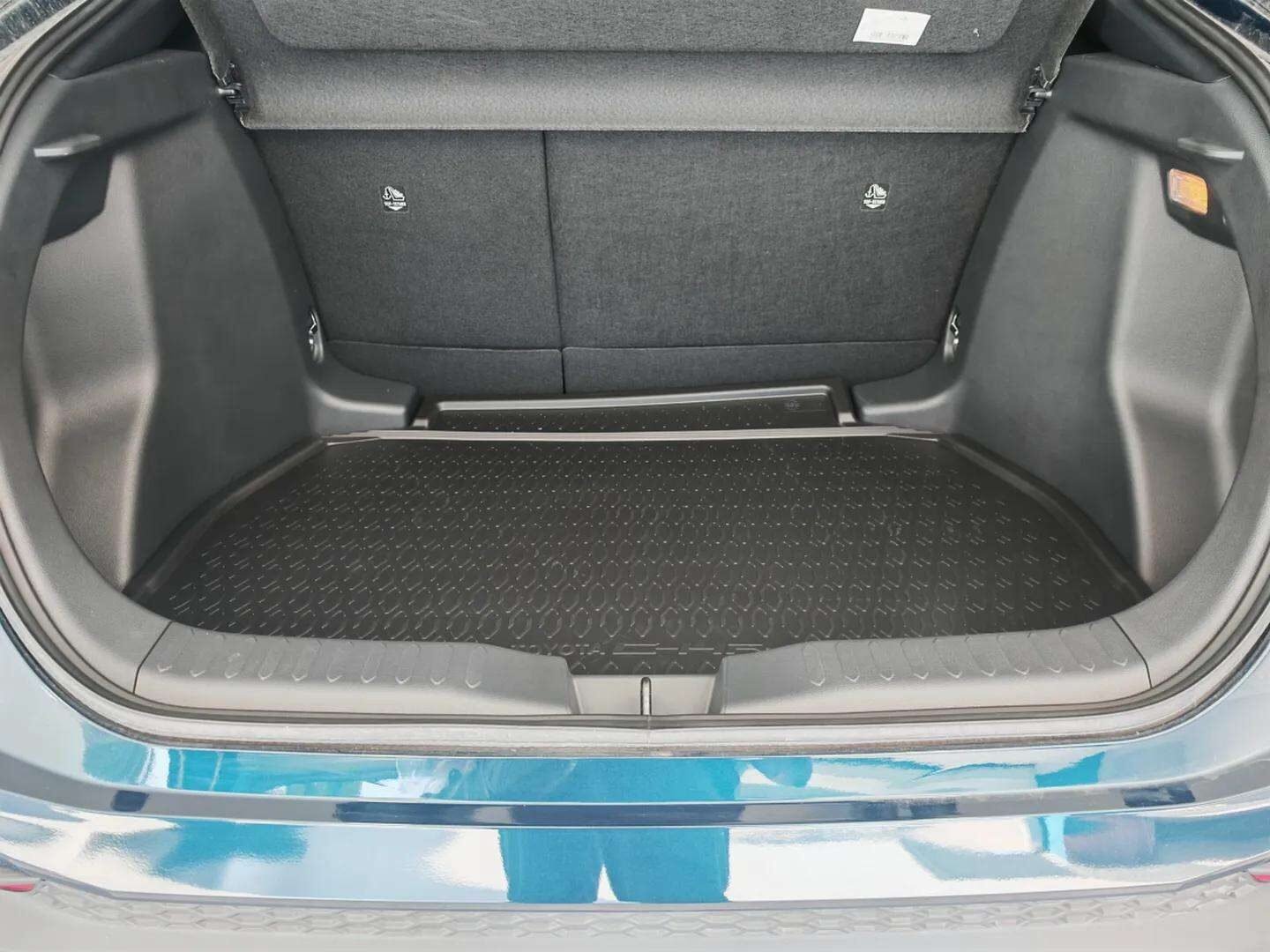 TOYOTA C-HR 1.8 Advance Hybrid 140