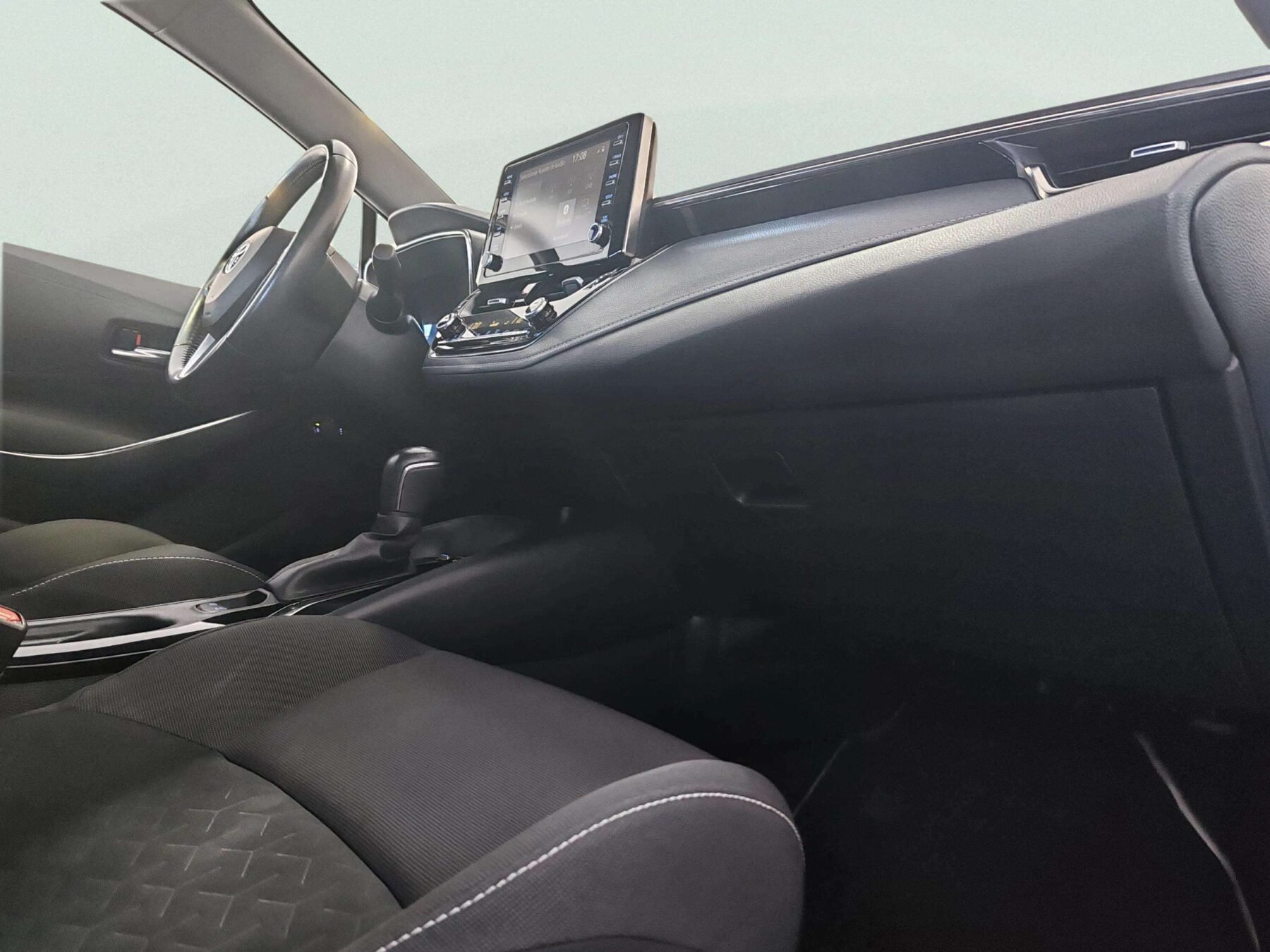 TOYOTA Corolla 1.8 125H ACTIVE TECH ECVT