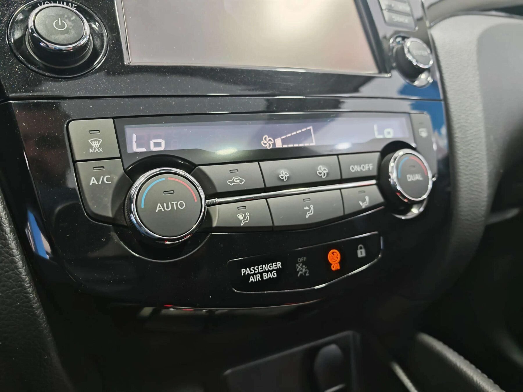 NISSAN QASHQAI 1.2 DIG‑T N‑Connecta