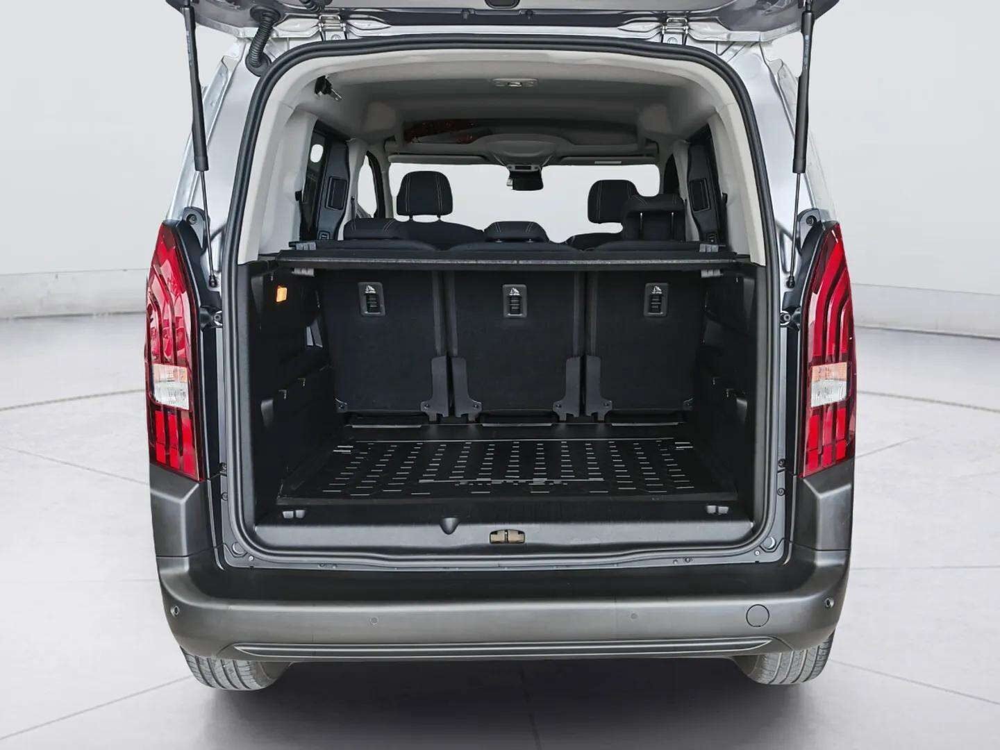 PEUGEOT Rifter Allure BlueHDi 100