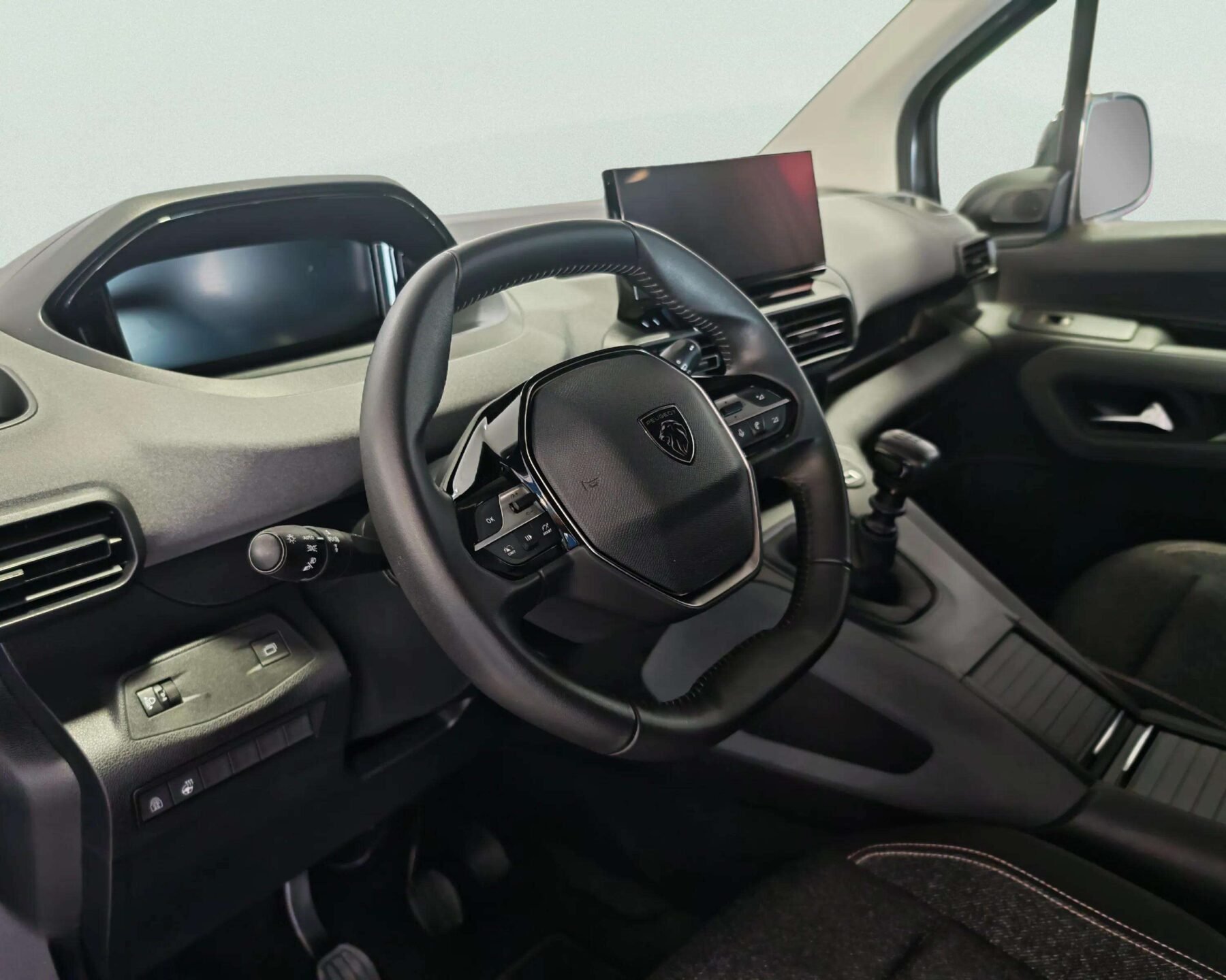 PEUGEOT Rifter Allure BlueHDi 100