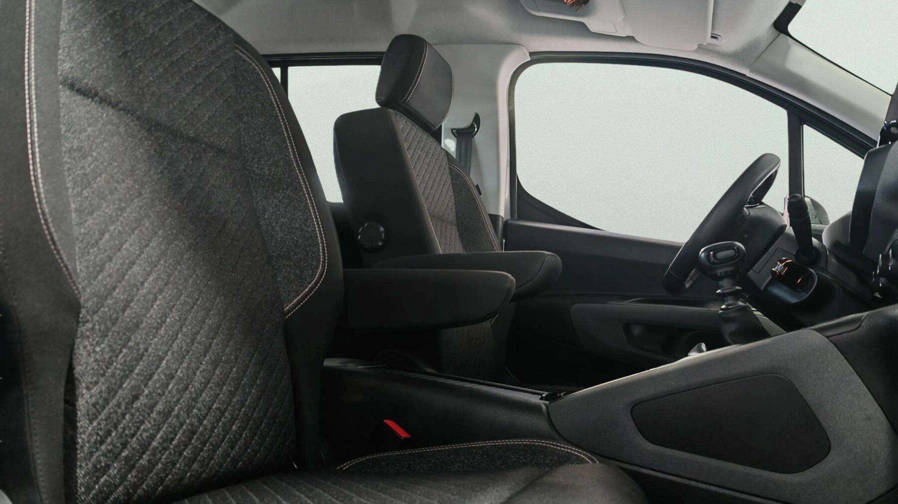 PEUGEOT Rifter Allure BlueHDi 100