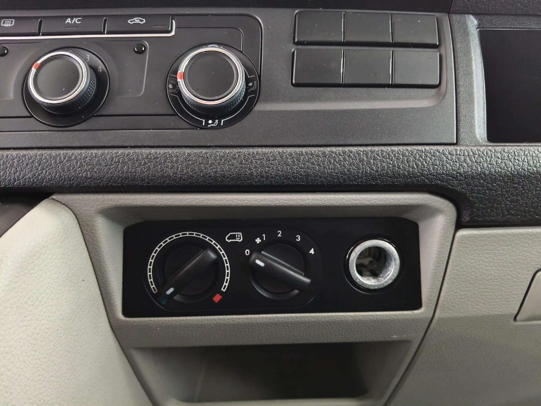 VOLKSWAGEN transporte  Kombi PRO Corto TN 2.0 TDI BMT