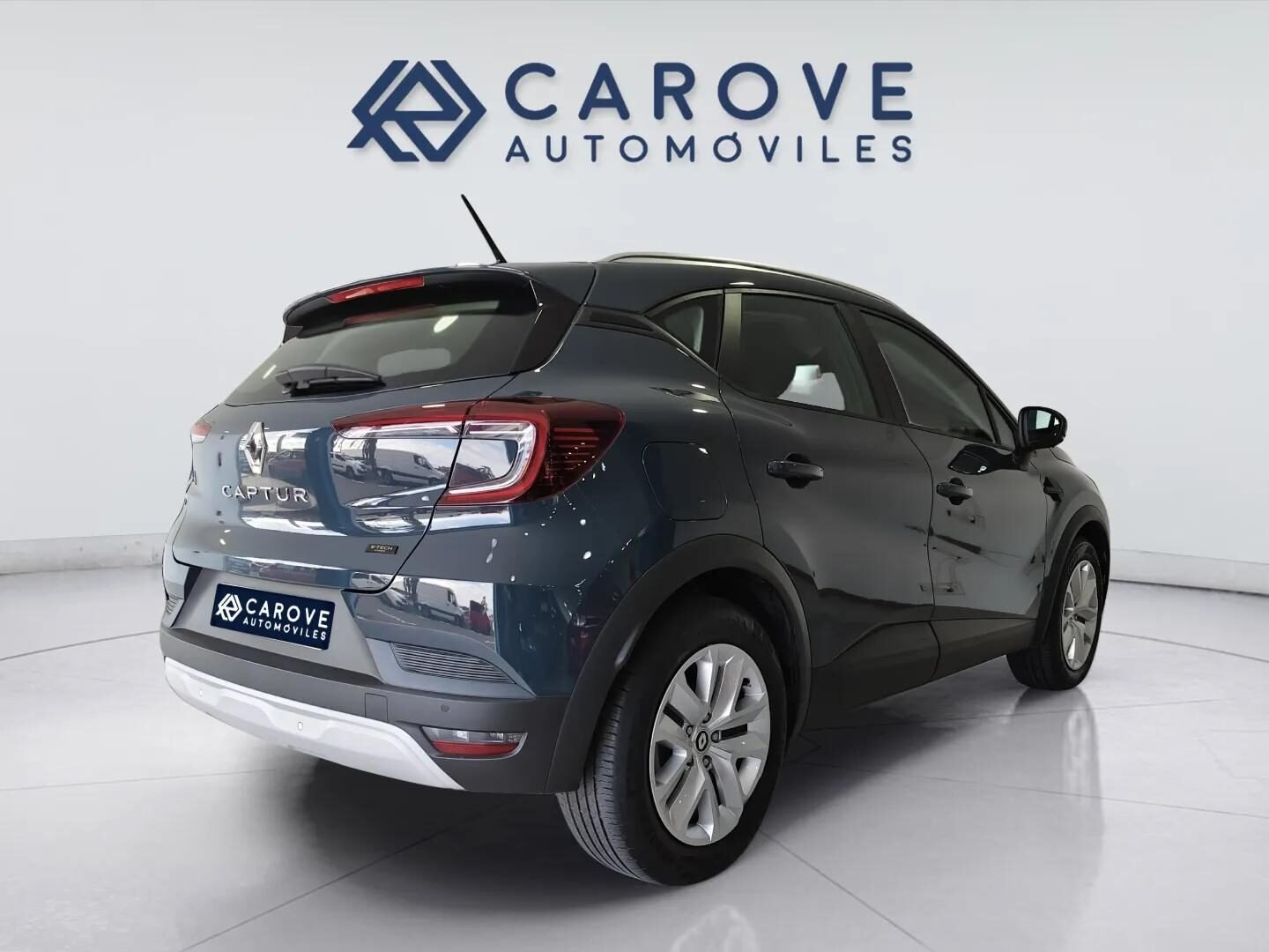 RENAULT Captur ETech engineered HEV